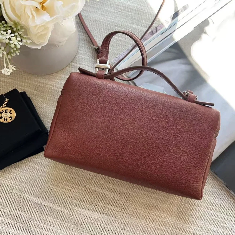 Loro Piana Leather Extra Pocket L19 - Picture 7 of 9